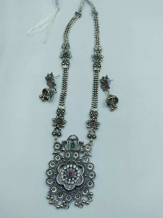 STUNNING OXIDISED SILVER NECKLACE AND EARRING SET