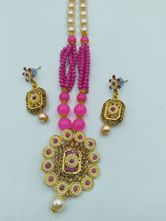PRETTY PINK AND GOLD NECKLACE AND EARRING SET