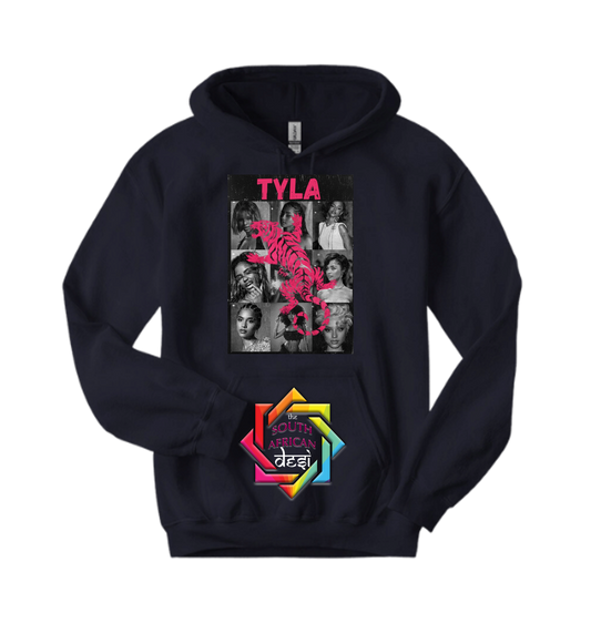 TYLA | T-SHIRT/HOODIE/SWEATER