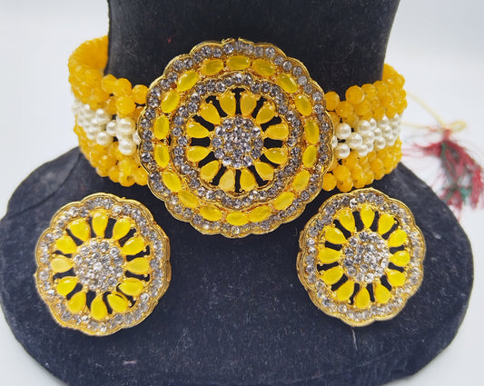 YELLOW AND WHITE KUNDAN CHOKER AND EARRING SET