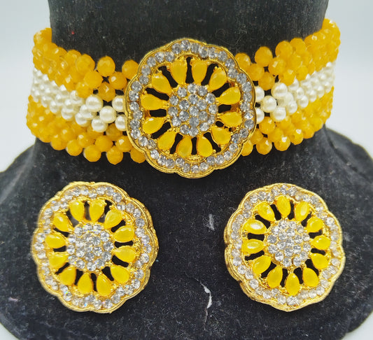 YELLOW AND WHITE KUNDAN CHOKER AND EARRING SET