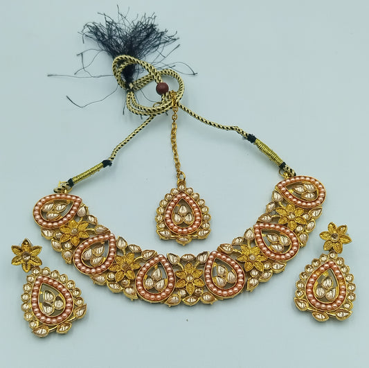 PEACH AND GOLD NECKLACE, MAANG TIKKA AND EARRING SET