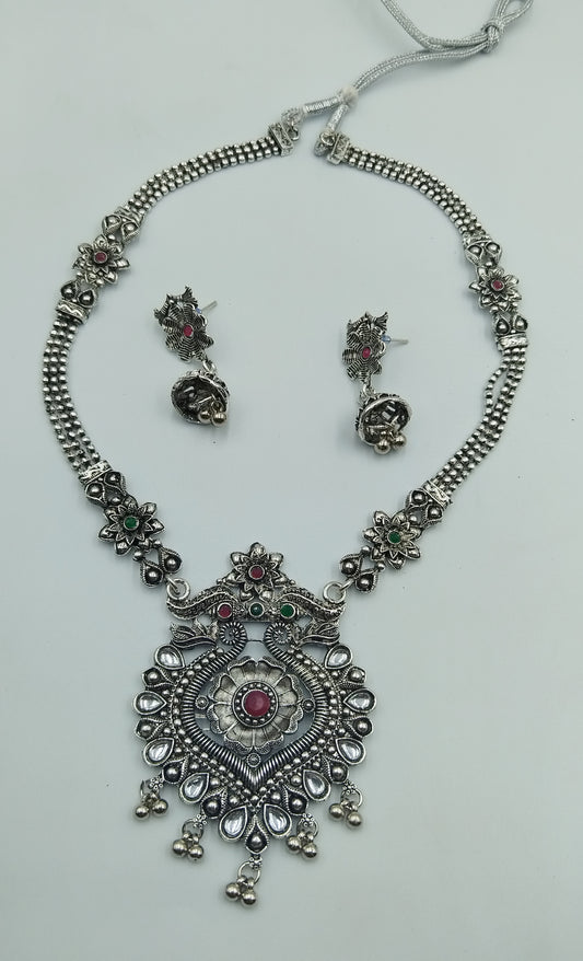 STUNNING OXIDISED SILVER NECKLACE AND EARRING SET