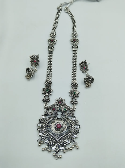 STUNNING OXIDISED SILVER NECKLACE AND EARRING SET