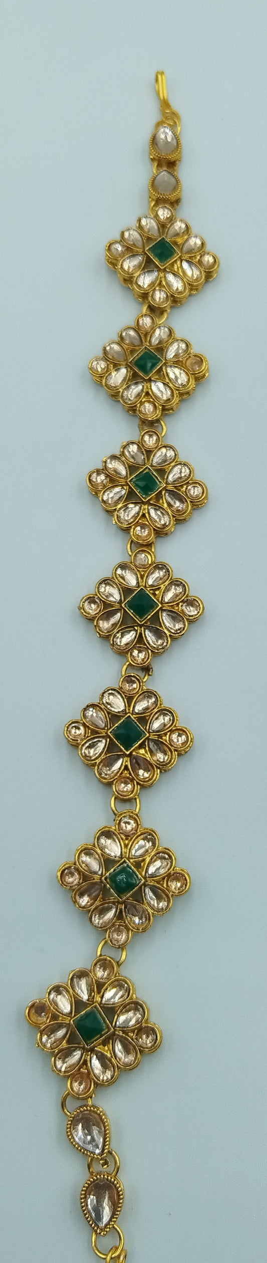 GREEN AND GOLD DIAMOND SHAPED MATHA PATHI (ALIA BHATT STYLE MAANG TIKKA)