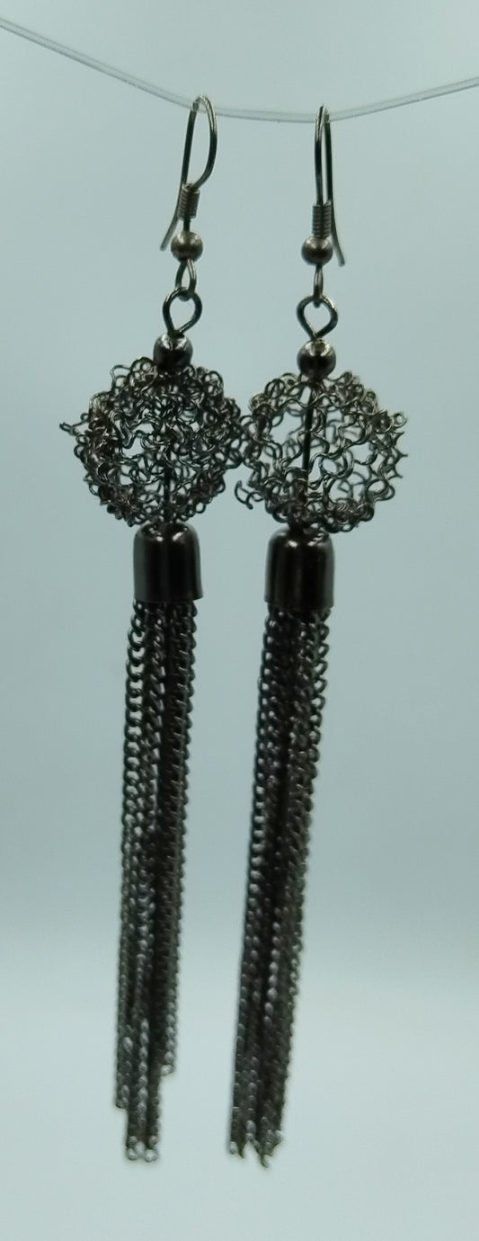 BLACK JHUMKA (EARRING)
